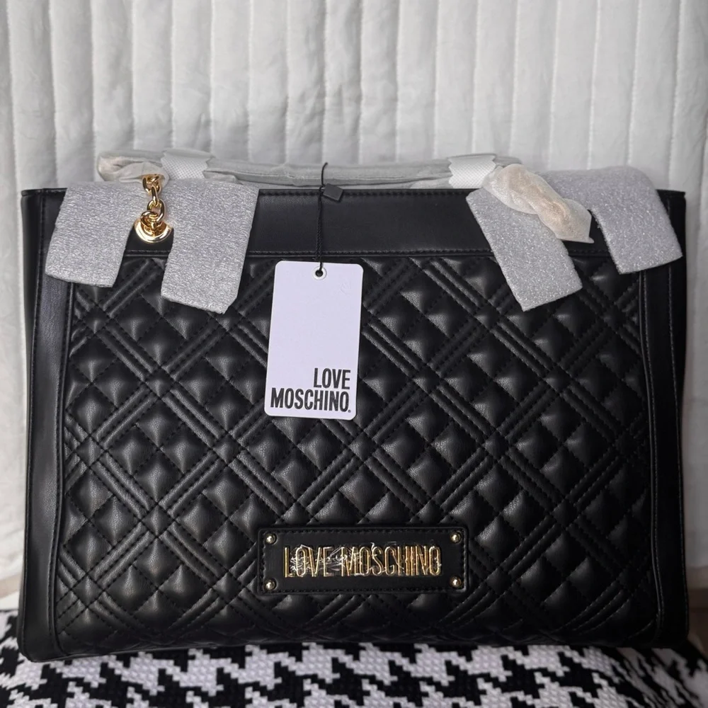 NWT Love Moschino Black Quilted Borsa Shoulder Tote in Black and Gold - Picture 6 of 15